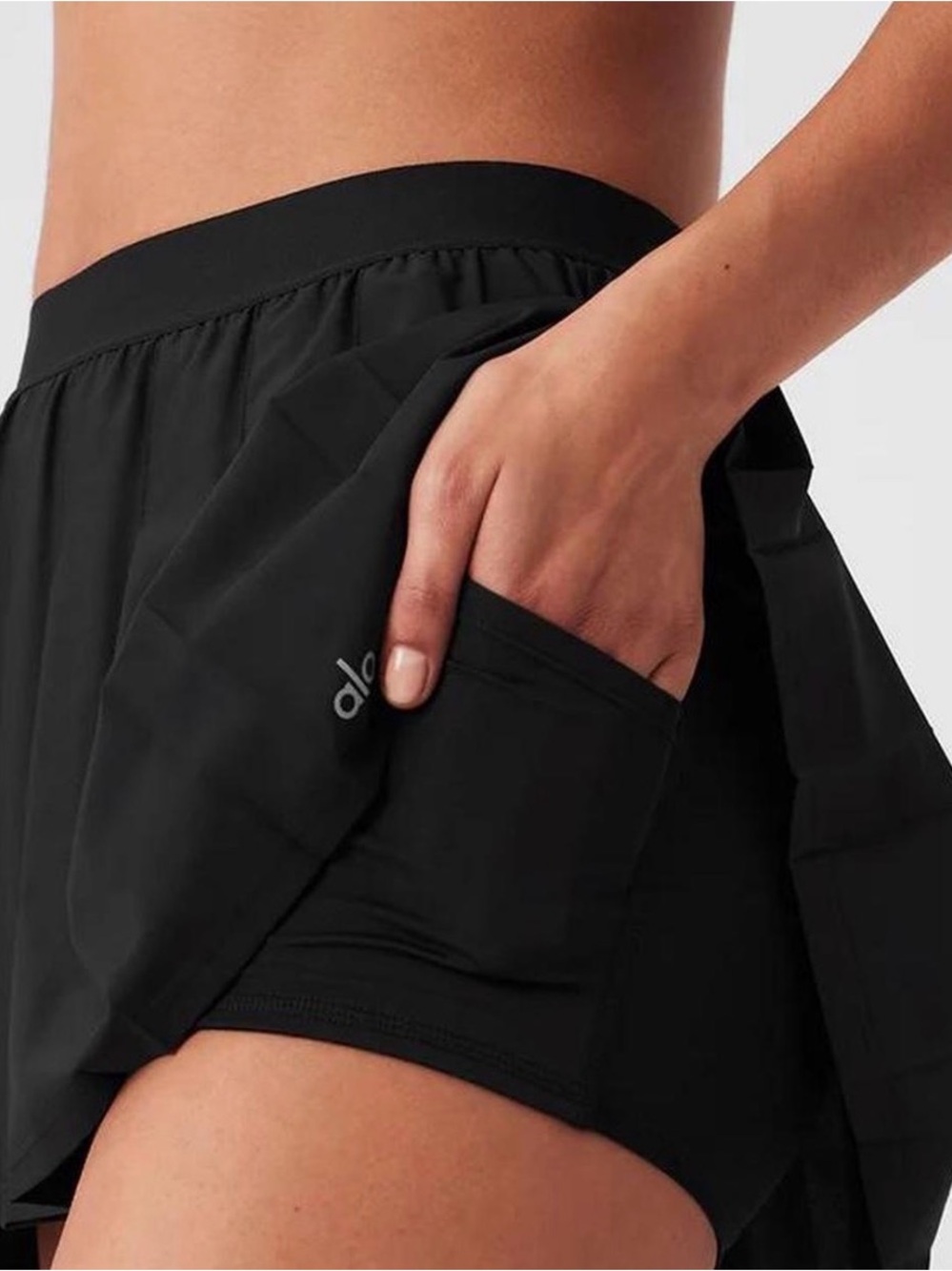 ALO Yoga Black Pleated Athletic Skort - Picture 3 of 9